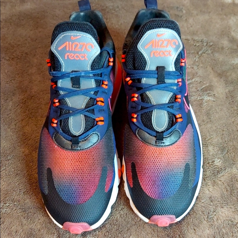 WMNS Nike React Air Max 270 SE limited edition "pink blast"